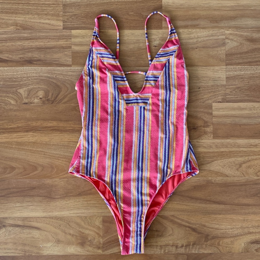 ❤️ Rip Curl One Piece Swimsuit Size Small